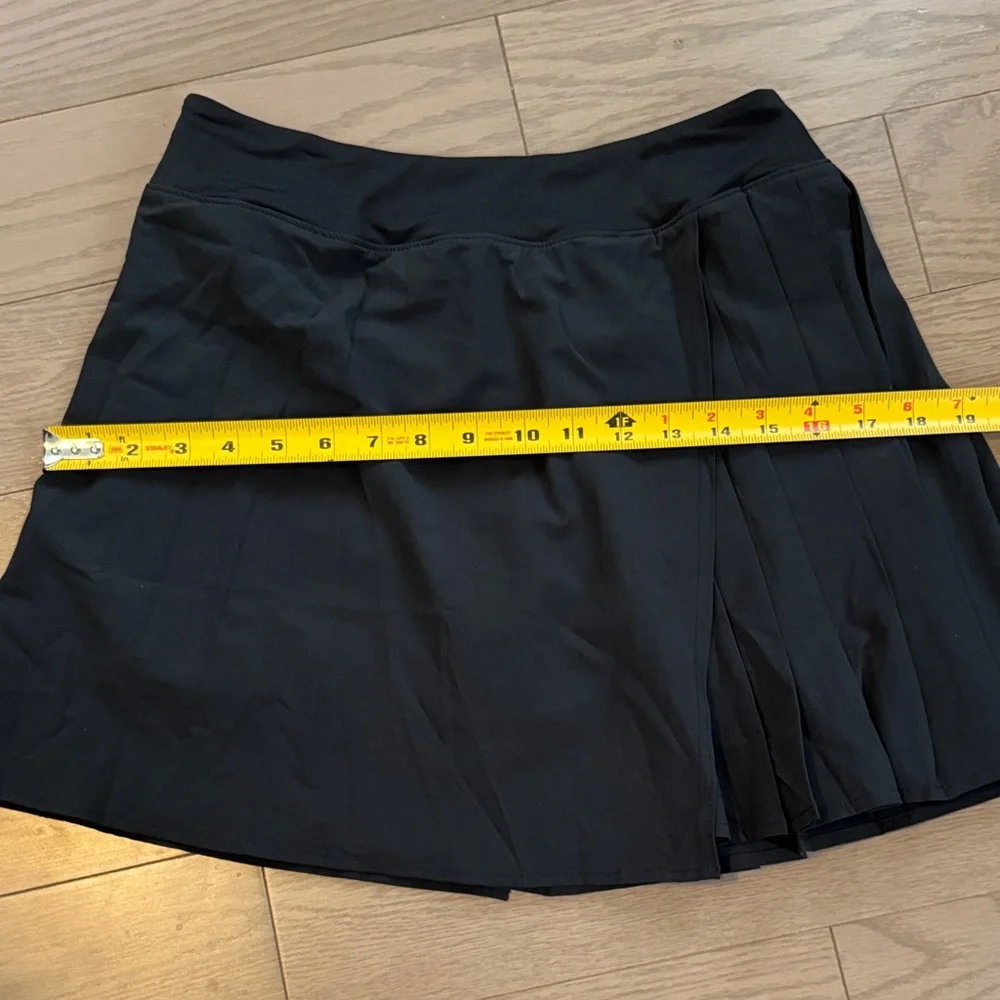 XS, S & M - LOLE Black Pleated Skort - Picture 11 of 15